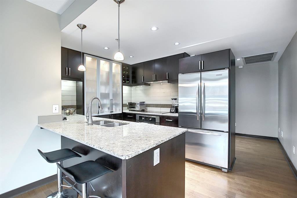 Solaire - 888 4th Ave SW - Photo 2 of 39