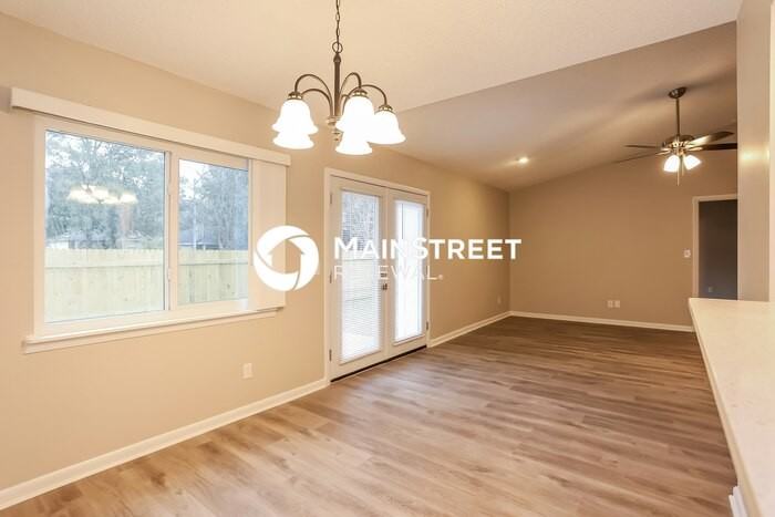 10805 Naples Ct S - Photo 6 of 16