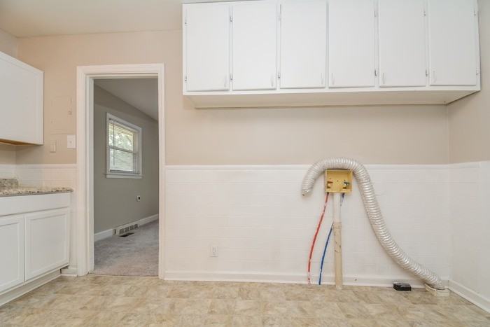 927 S Plum St - Photo 5 of 12