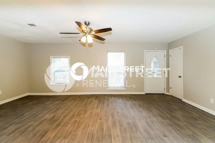 2570 Hillcrest Cv - Photo 6 of 16