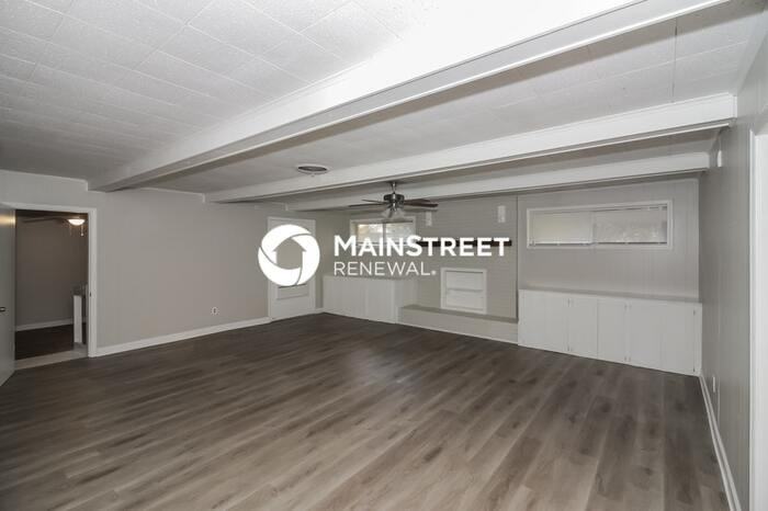 1562 Sea Isle Rd - Photo 4 of 16