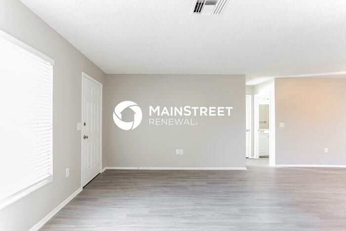 5101 Glenhurst Ln - Photo 3 of 16