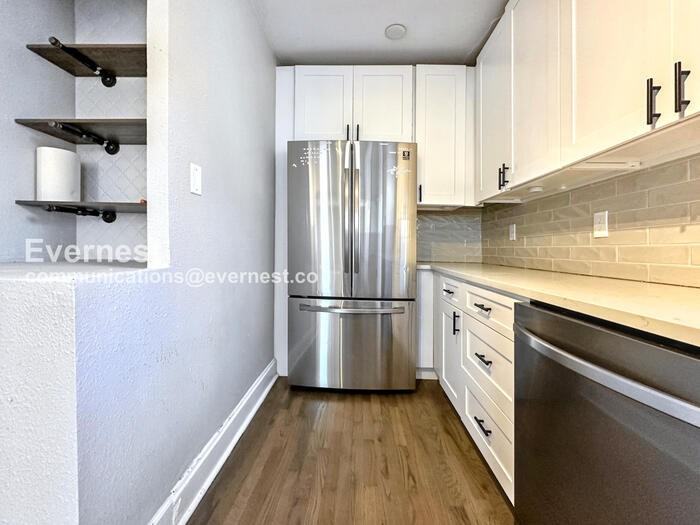 2551 W 39th Ave - Photo 2 of 37