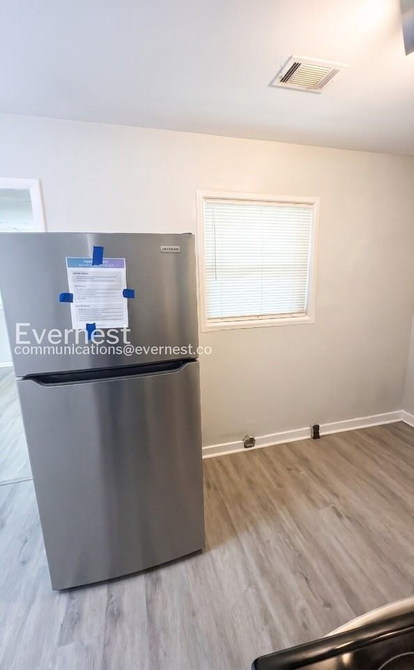 6631 Baldwin Ct - Photo 7 of 26