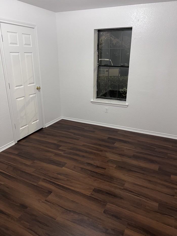 1029 E Hickory St #D - Photo 2 of 4