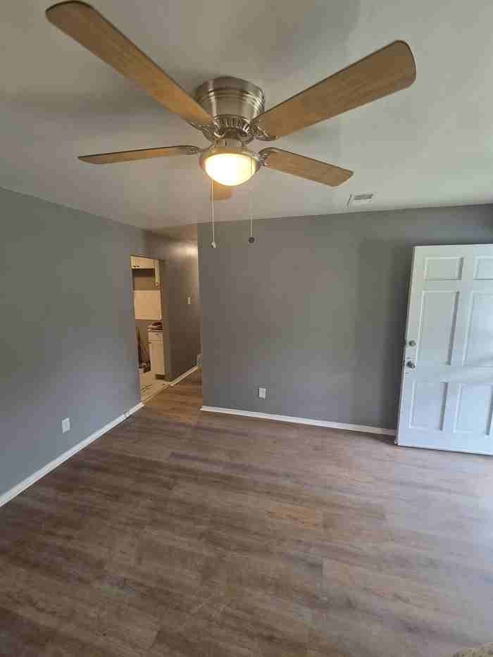 1502 Whitmore Rd - Photo 2 of 8