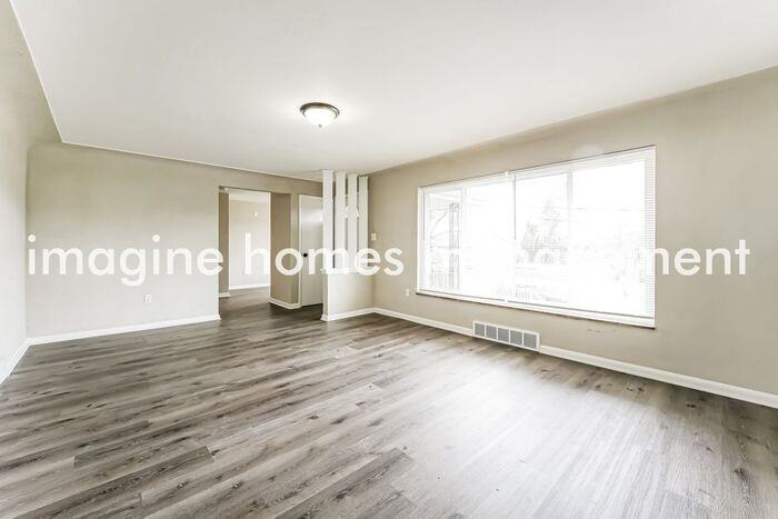 13411 Dean Dr - Photo 4 of 14