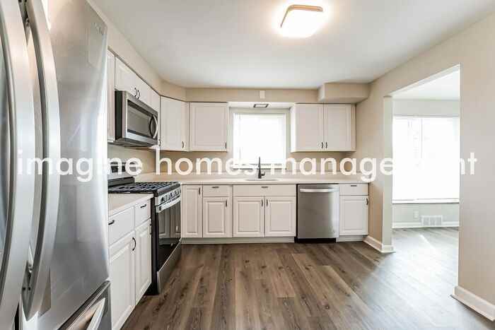 13411 Dean Dr - Photo 6 of 14