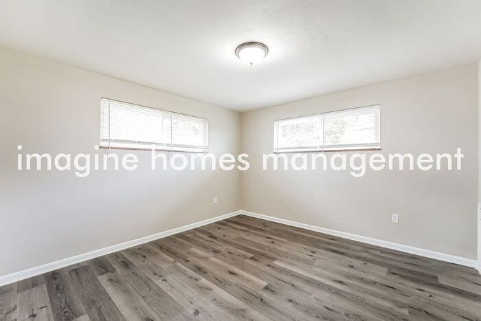 13411 Dean Dr - Photo 7 of 14