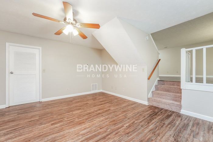 1467 Muirfield Dr - Photo 4 of 21