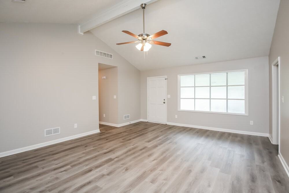 1882 Falcon Wood Dr Ne - Photo 3 of 16