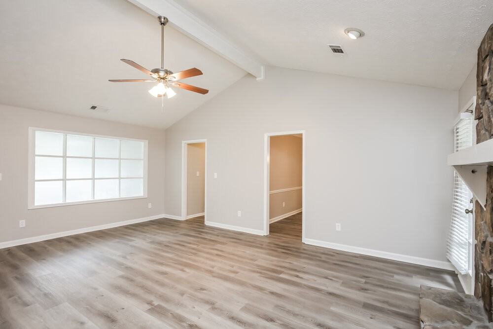 1882 Falcon Wood Dr Ne - Photo 6 of 16