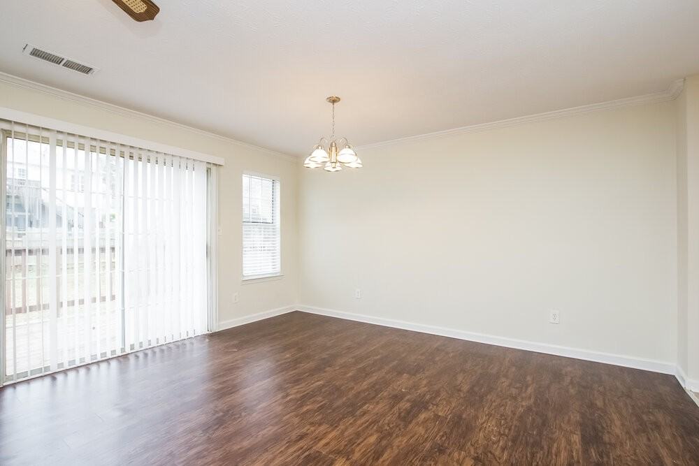 1480 Devon Mill Way - Photo 5 of 16