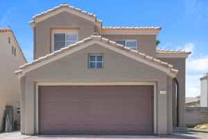 featured image of 1725 Autumn Rust Dr