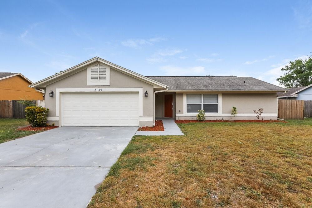 8129 Cloverglen Cir