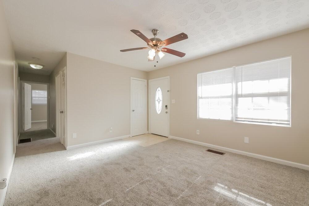 8872 Channing Dr - Photo 3 of 16