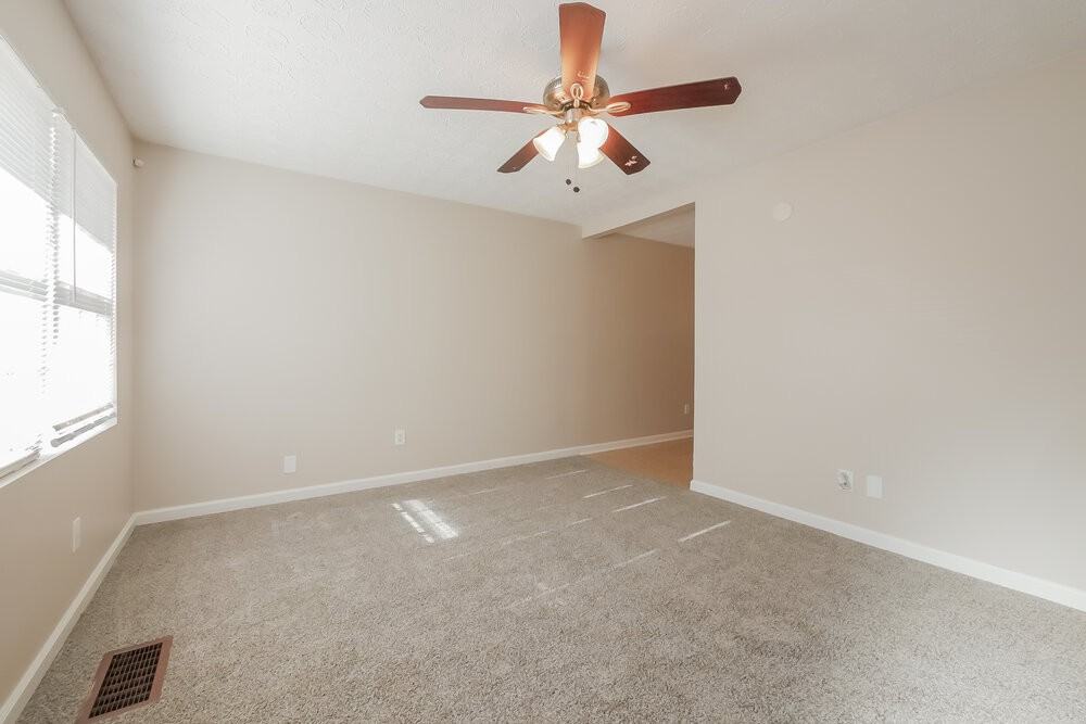 8872 Channing Dr - Photo 5 of 16