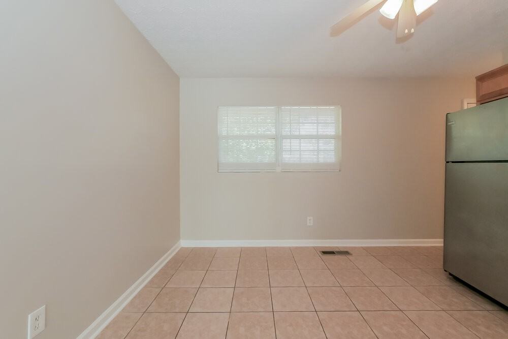 8872 Channing Dr - Photo 7 of 16