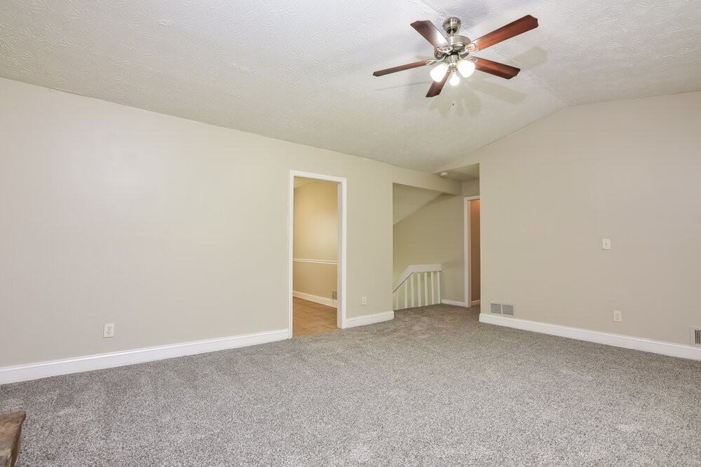 1260 Halter Ln - Photo 5 of 17