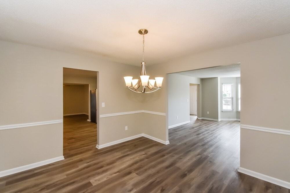 146 Edison Dr - Photo 5 of 17