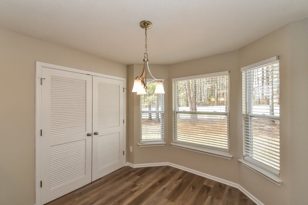146 Edison Dr - Photo 6 of 17