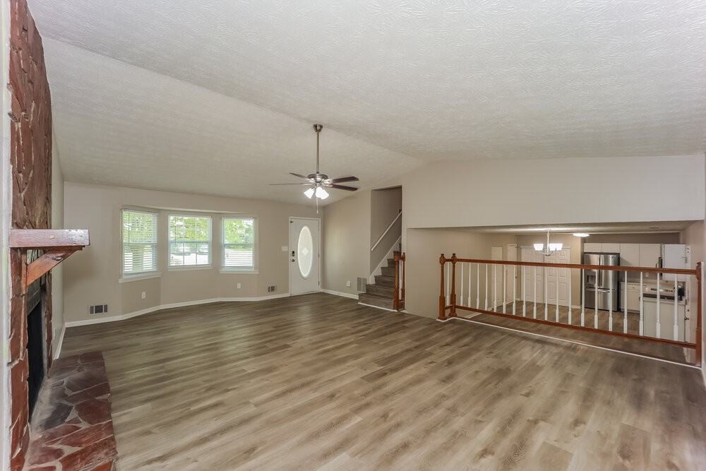 216 Slicky Rock Ct - Photo 5 of 17