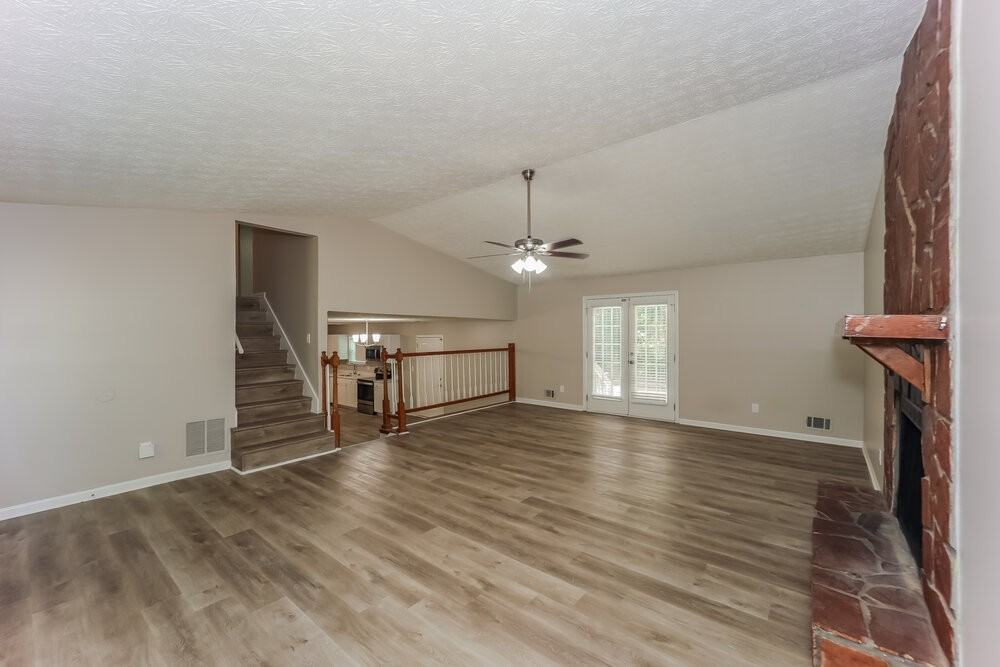 216 Slicky Rock Ct - Photo 6 of 17