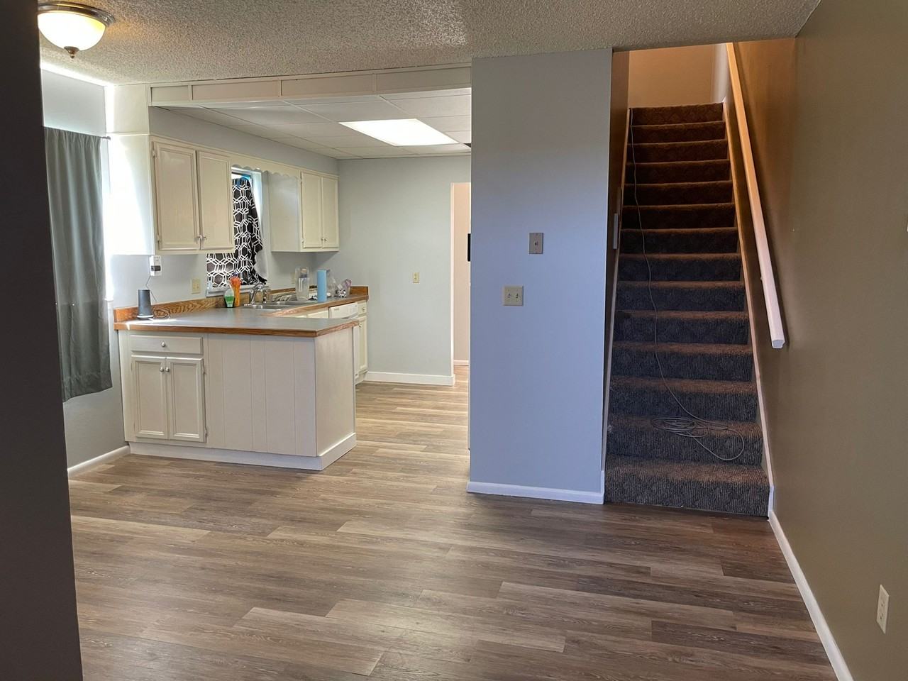 1603 Howard Ave - Photo 4 of 11