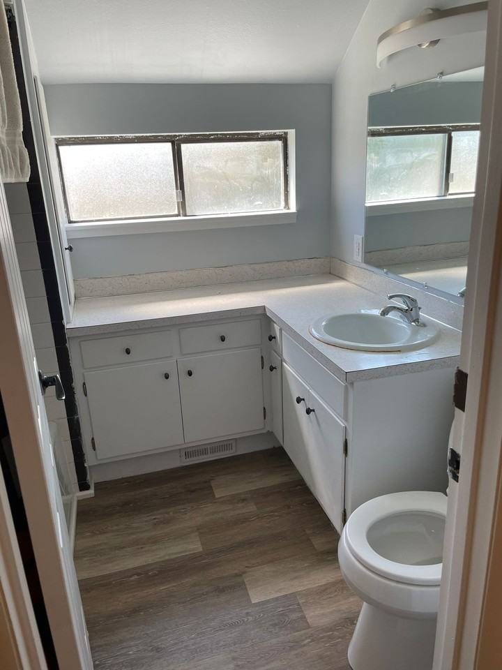 1603 Howard Ave - Photo 6 of 11