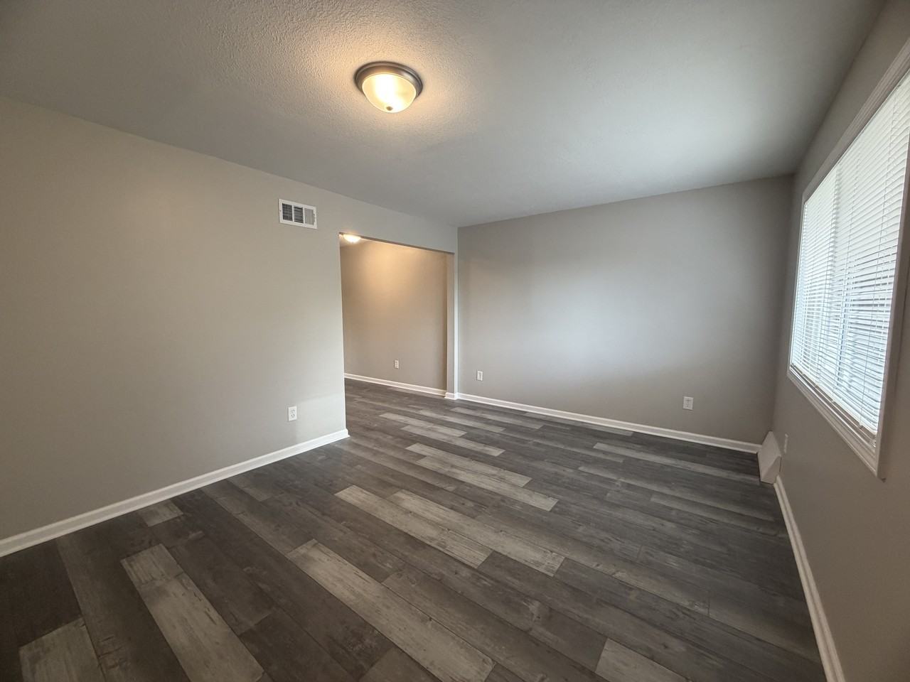 611 Ewing AvenueApt B #611B - Photo 2 of 13