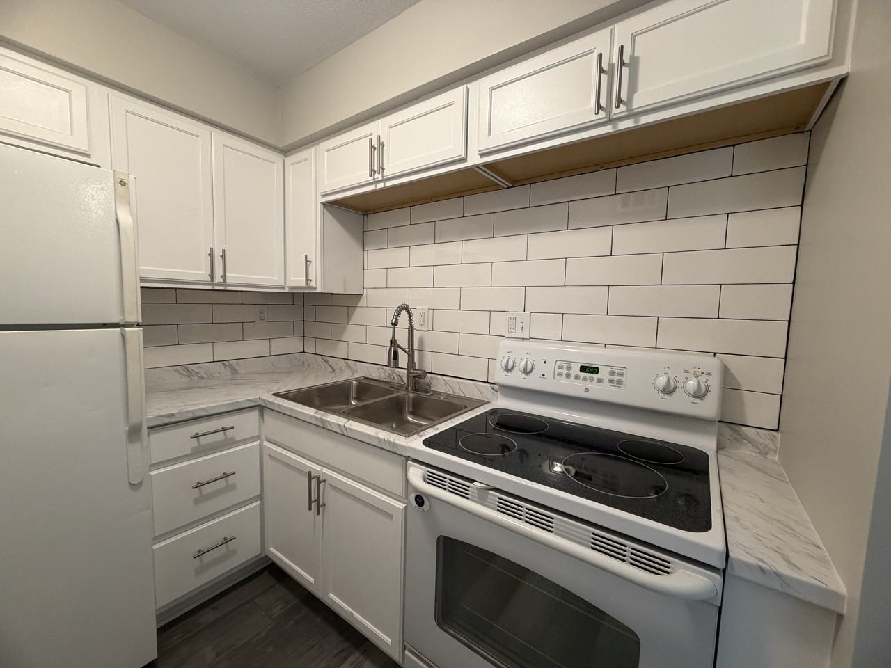 611 Ewing AvenueApt B #611B - Photo 6 of 13