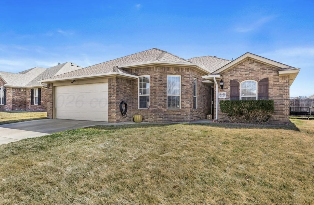 9409 Buccola Avenue - Photo 2 of 12