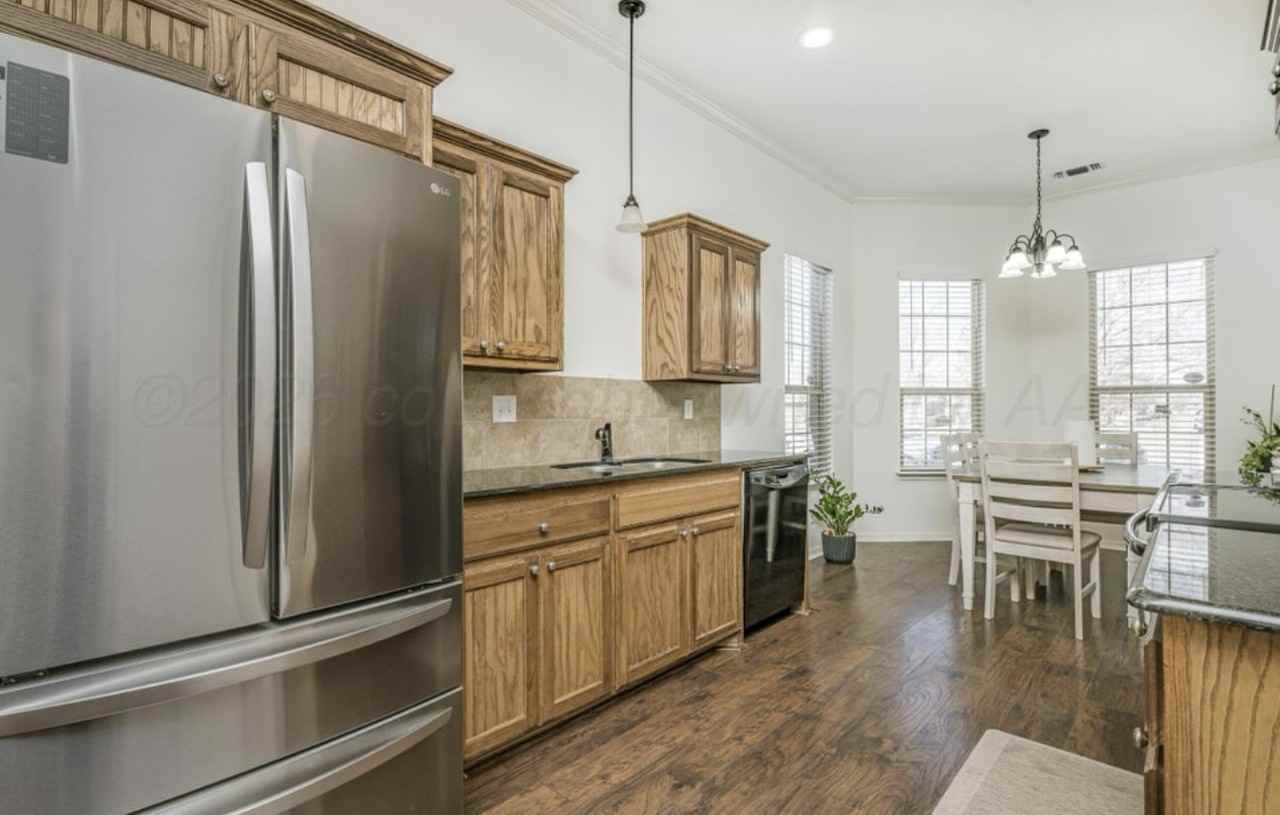 9409 Buccola Avenue - Photo 4 of 12