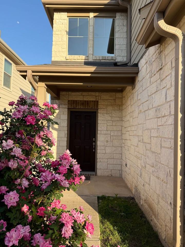 16109 Nightshade St - Photo 3 of 27