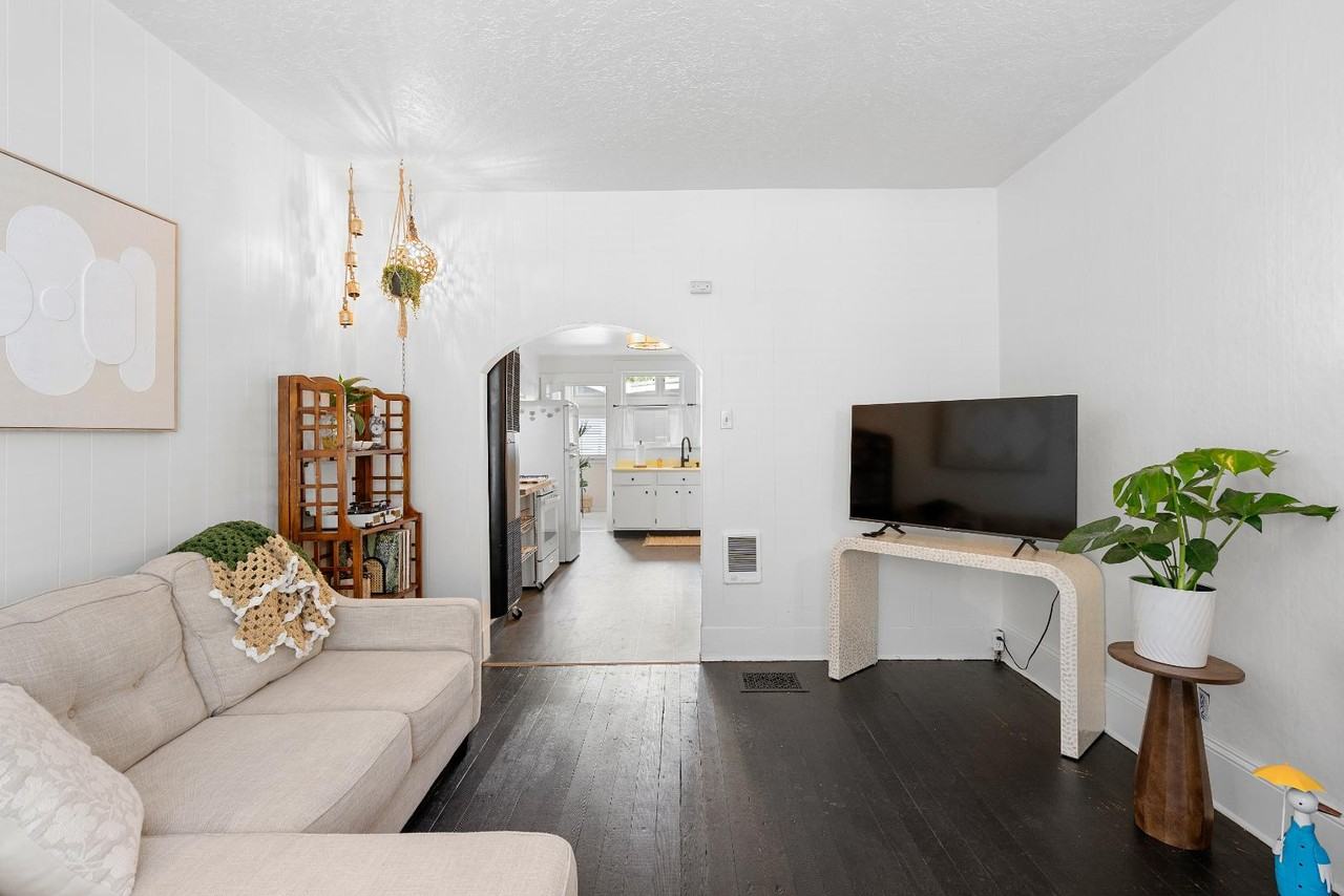 832 Se 29th Ave - Photo 7 of 20