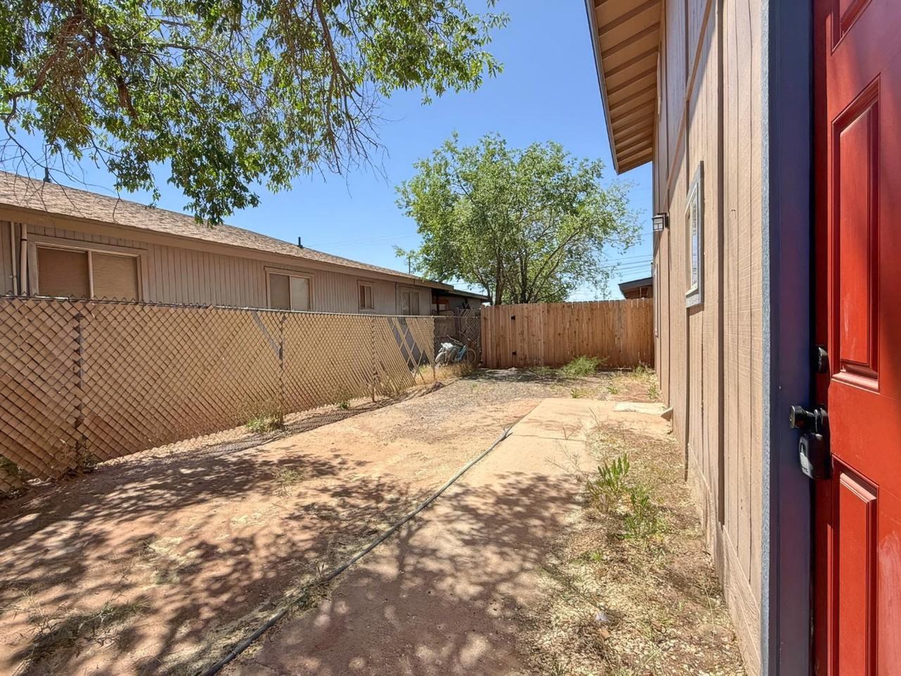 817 Gilmore - Photo 3 of 3