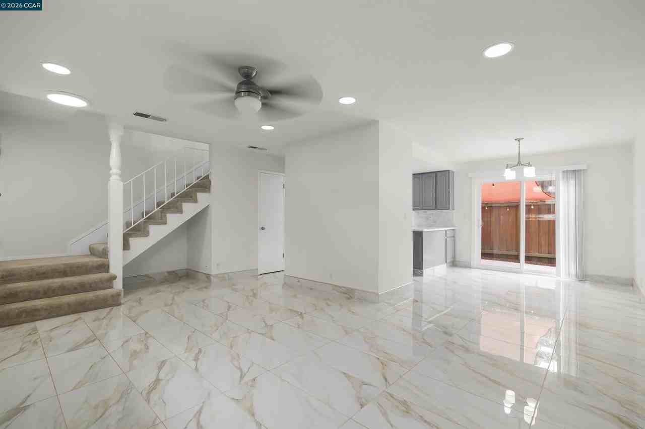 560 La Copita Ct - Photo 6 of 31
