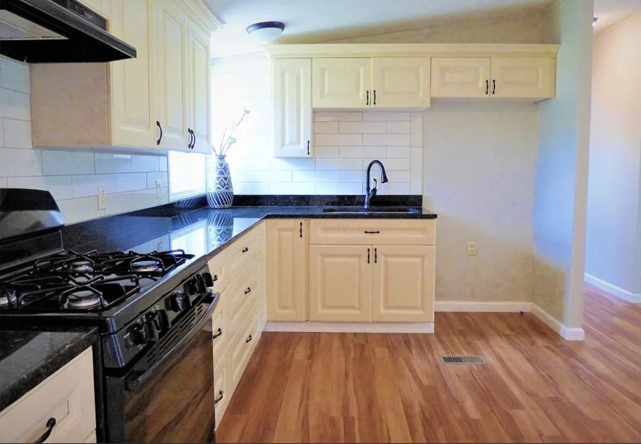 2473 Pole Lane Rd - Photo 2 of 3