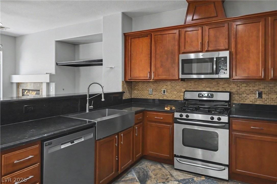 8313 Mozley Park St - Photo 3 of 28