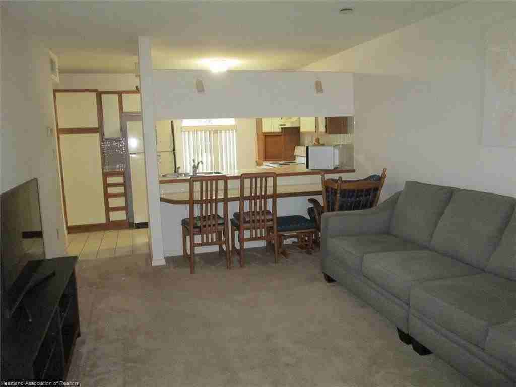 201 Stephen Dr - Photo 5 of 14