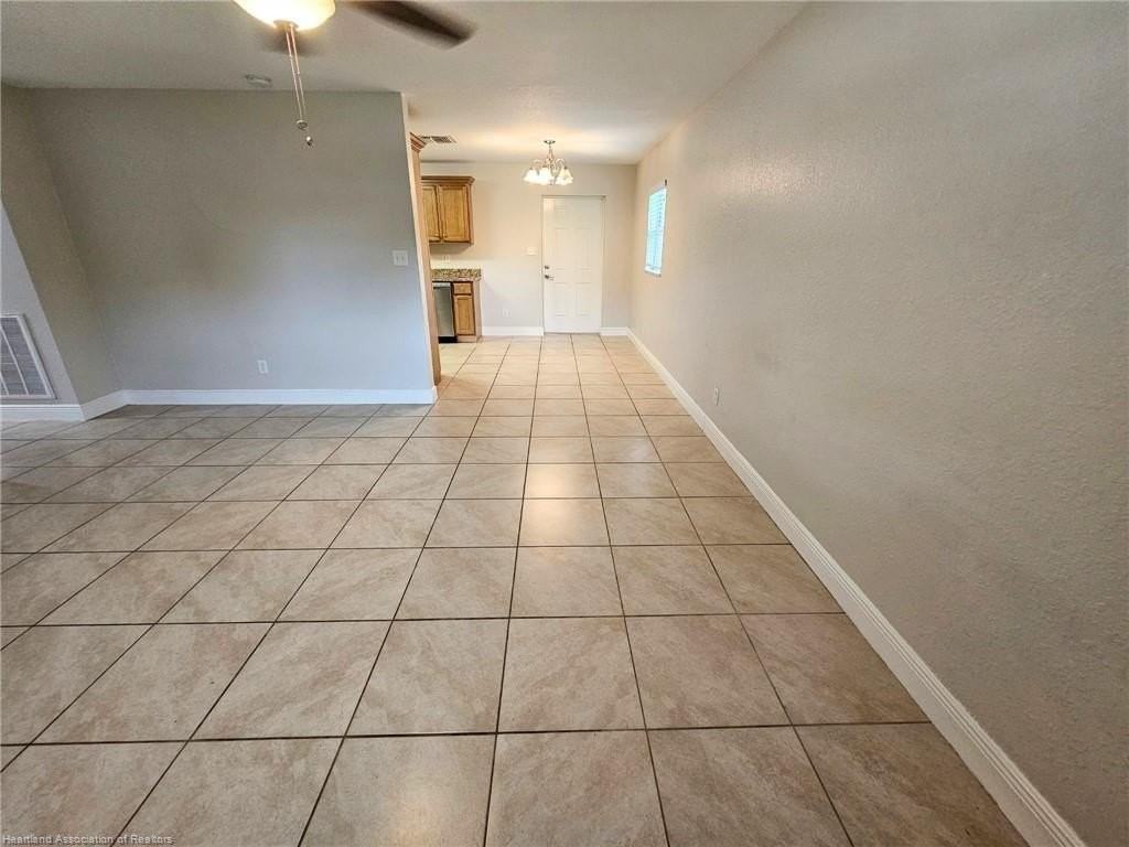 501 Briar Glen Rd - Photo 3 of 20