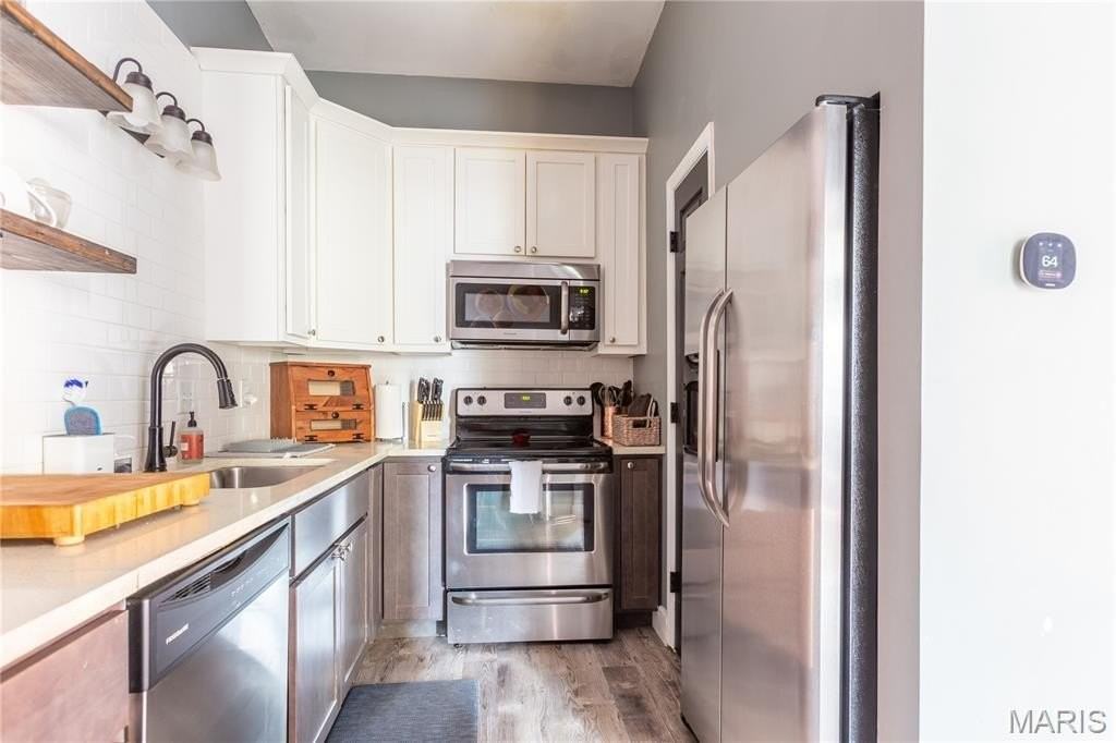 906 Hickory St - Photo 5 of 20