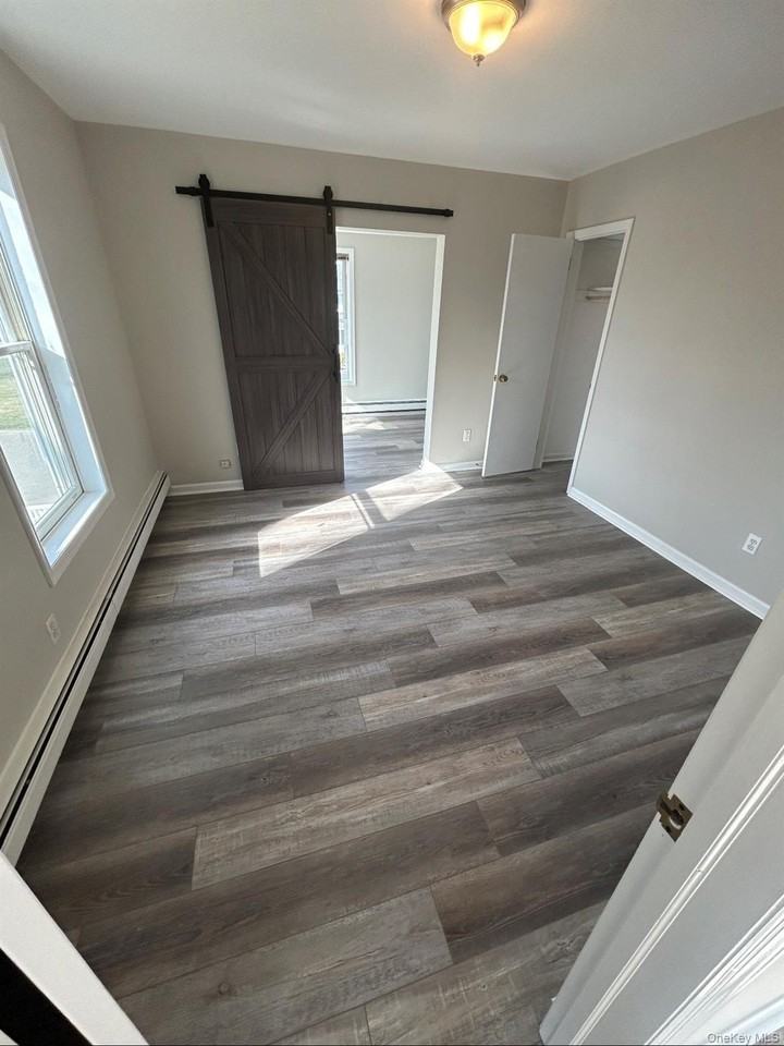 944 Union St #B - Photo 7 of 9