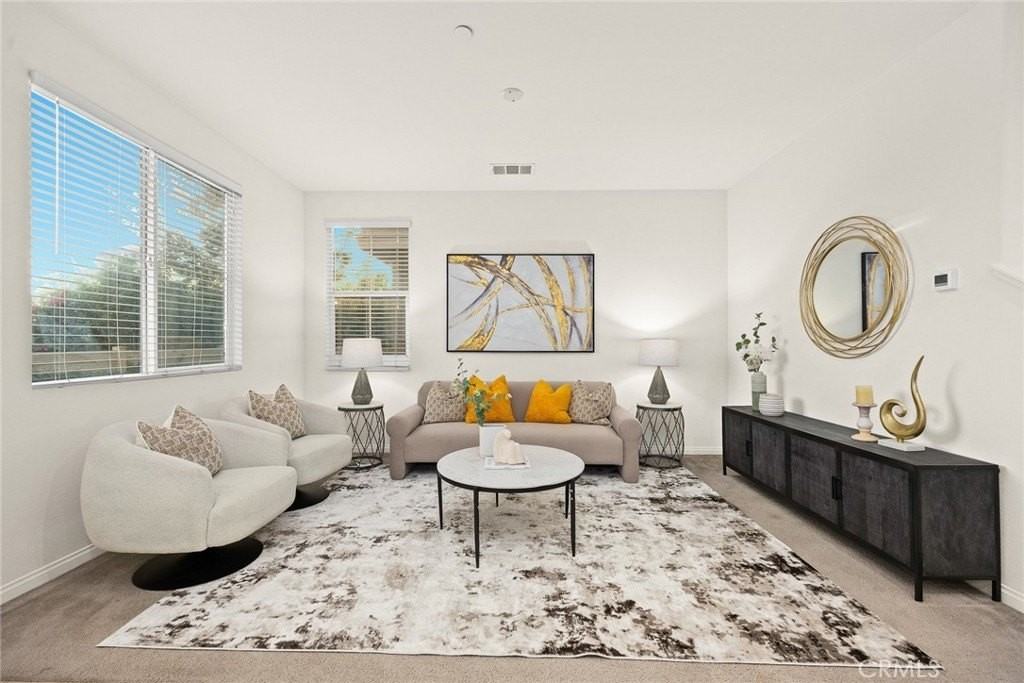 710 Banyan Way - Photo 4 of 25