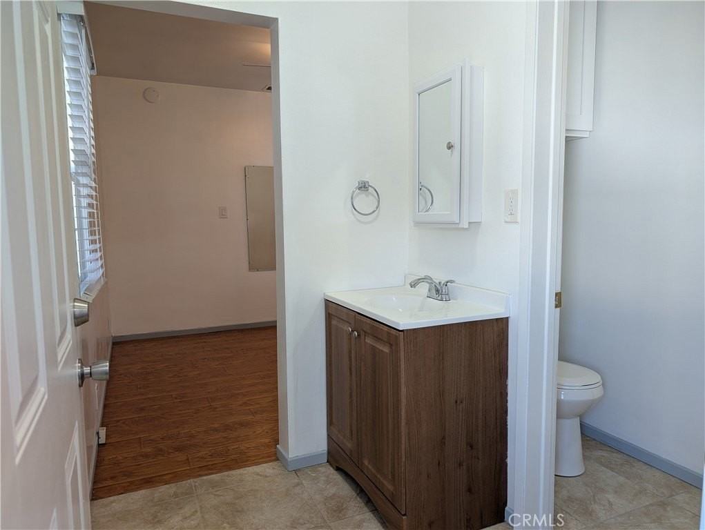 742 1/2 N Sparks St - Photo 4 of 7