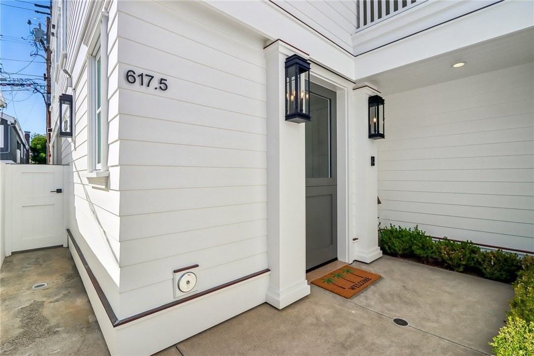 617 Narcissus Ave #5 - Photo 2 of 33