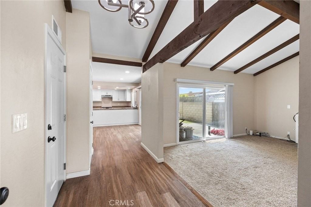 17824 Hoffman Ave - Photo 4 of 16
