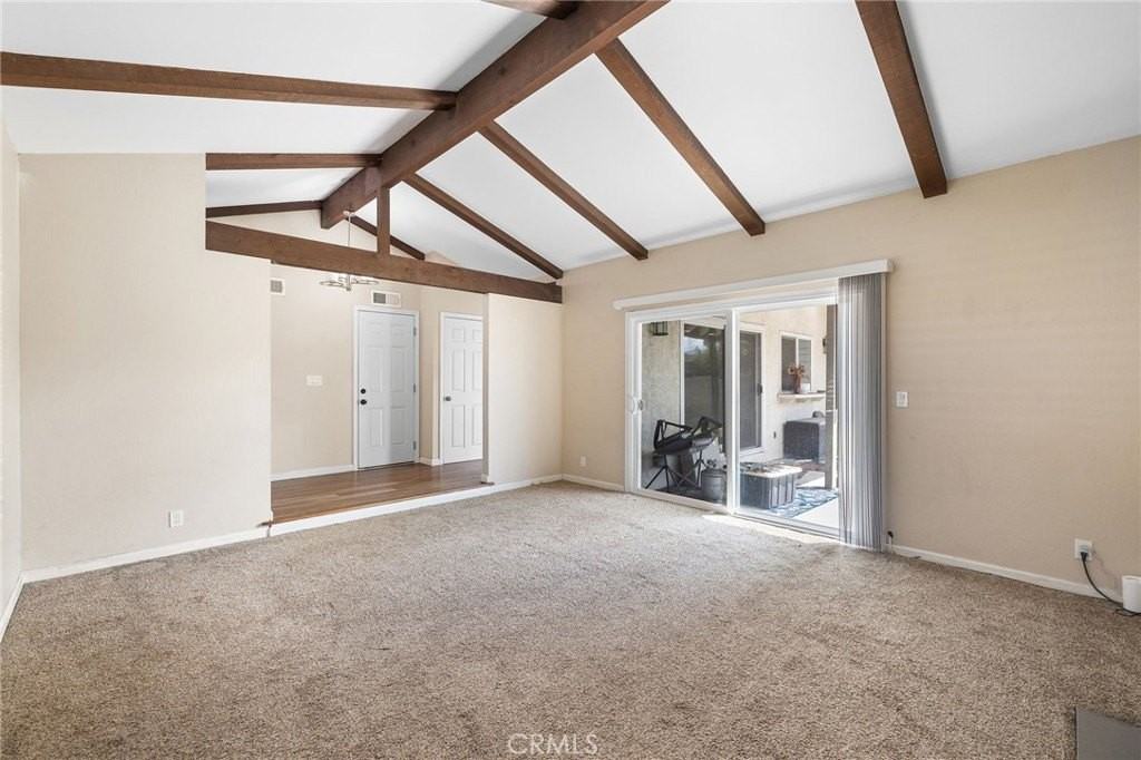 17824 Hoffman Ave - Photo 6 of 16