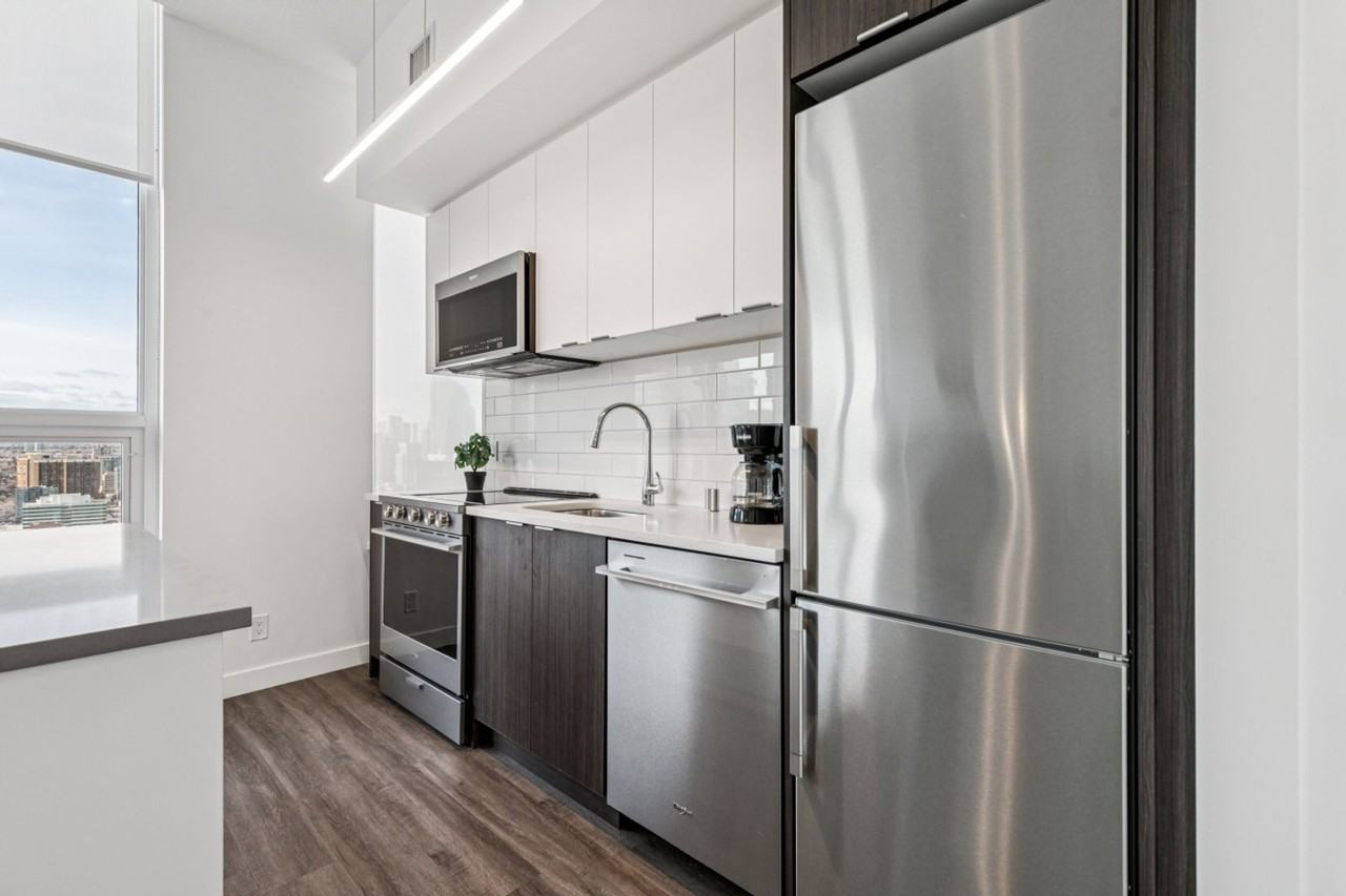 1221 Macleod Trail Southeast - Photo 5 of 15