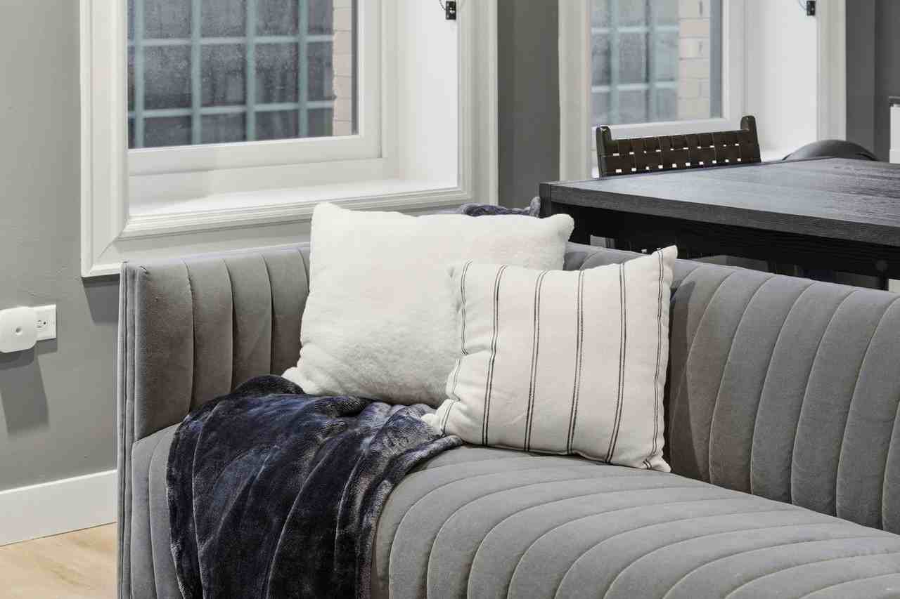 417 South Dearborn Street - Photo 7 of 37